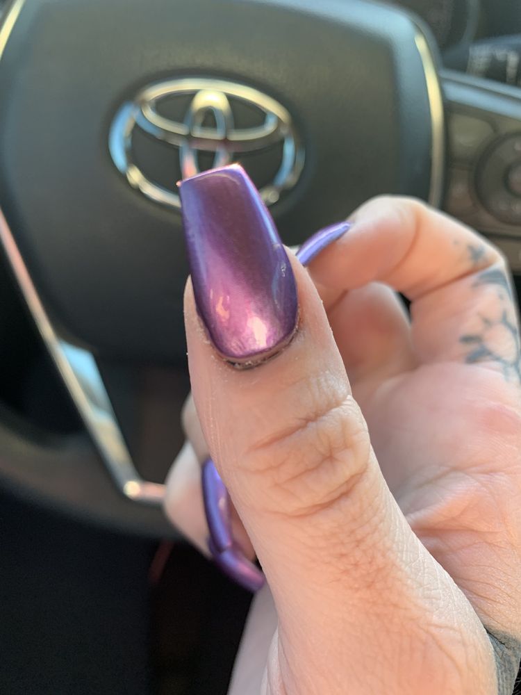 About Deluxe Nails & Spa and reviews